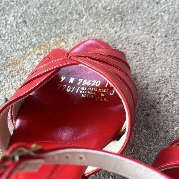 Hush Puppies Red Pumps - Picture 6 of 10